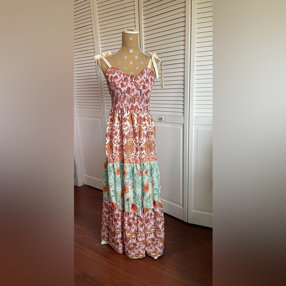 Truly 4 You Dresses & Skirts - Truly 4 you amazing dress boho beautiful floral Sz M